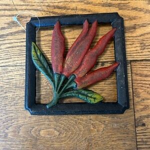 The Mad Planter Metal Trivet Red Chili Peppers with Black Metal Frame 6" x 6"